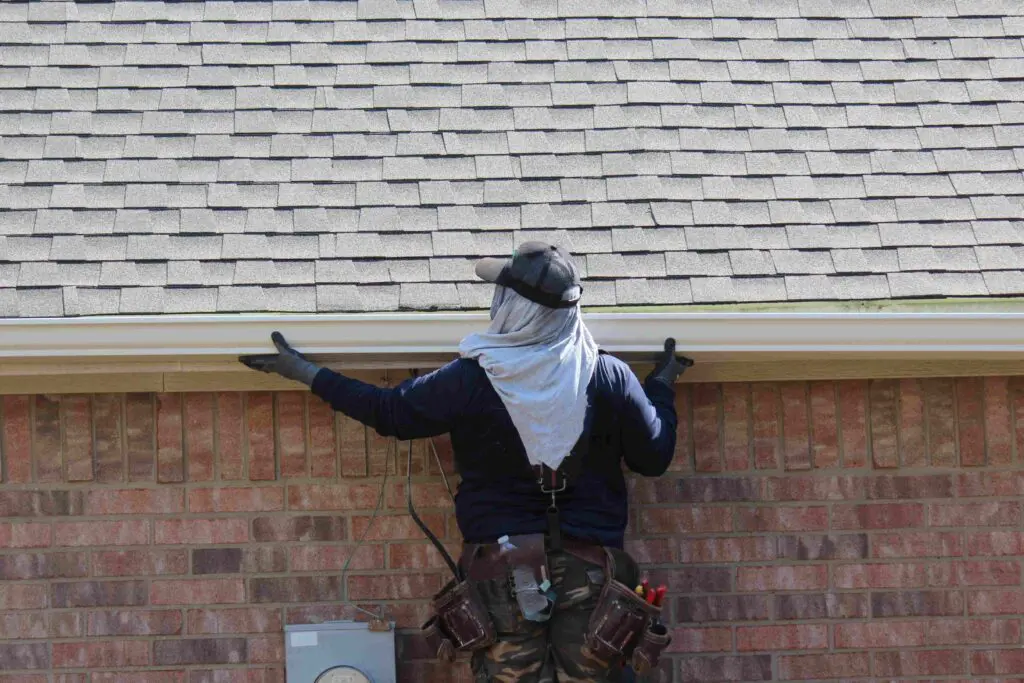gutter replacement in Minneapolis, MN