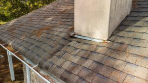 Minnesota roof with stains on shingles